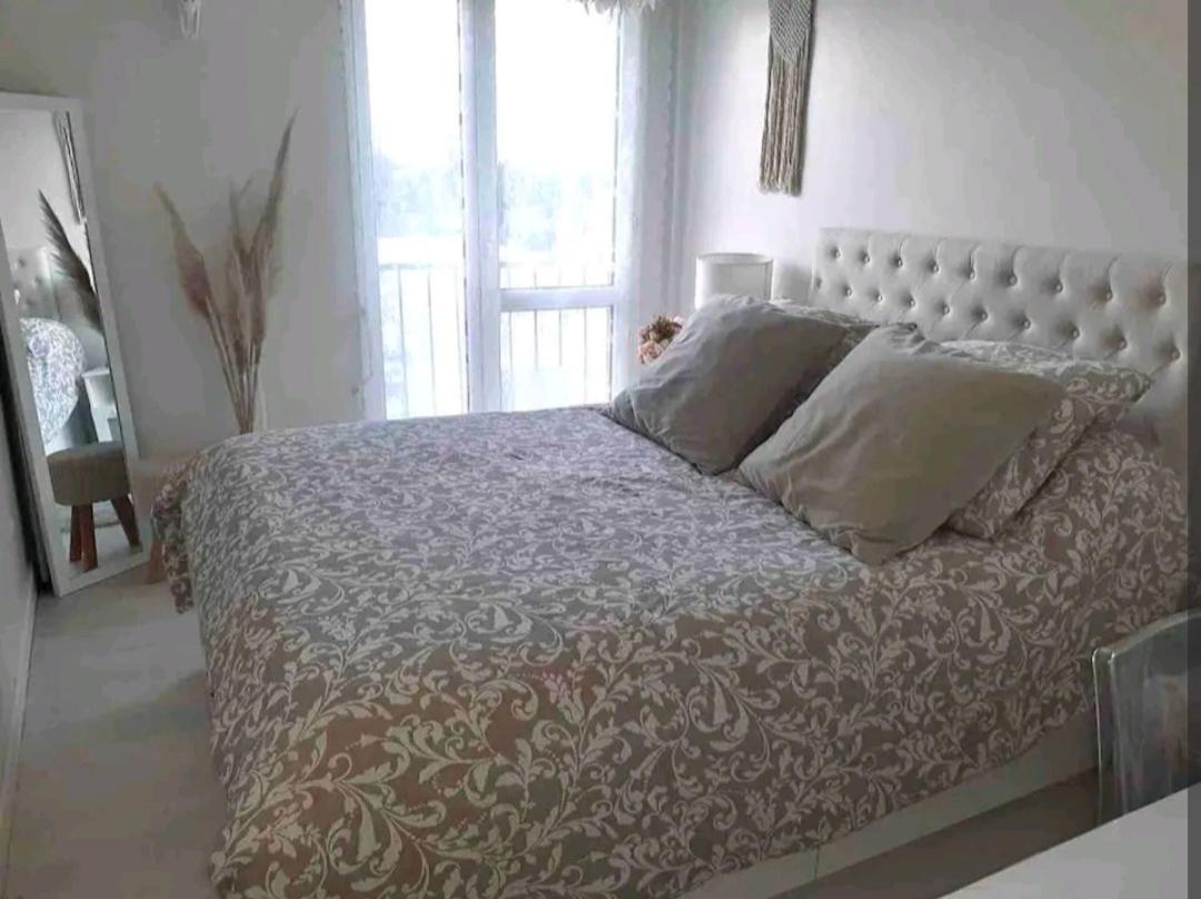 La Romantique بورج المظهر الخارجي الصورة